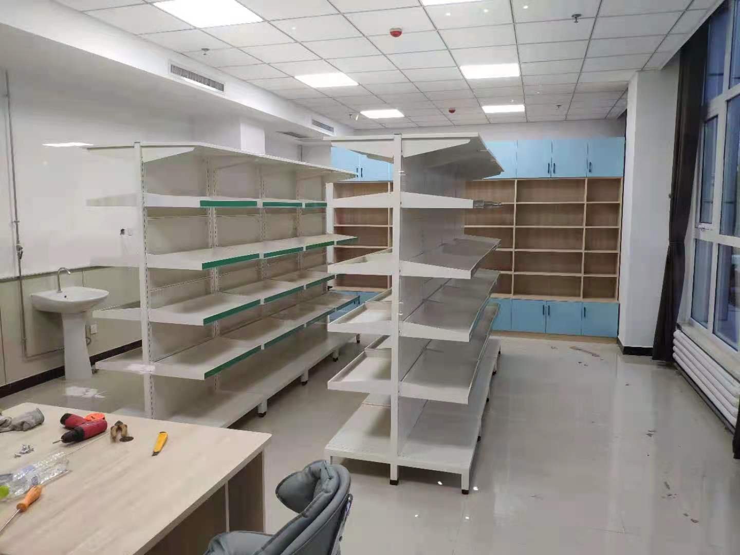 南京医院西药架药盘架配置方案